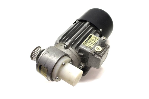 Lenze 13.531.65.450 Getriebemotor 12.311.35.360 i=20 Used