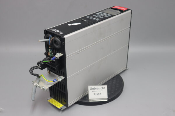 Danfoss VLT5002PT5B20STR3DLF00A00C0 Frequenzumrichter 175Z0040 2.1kVA used