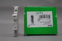Schneider Electric OF 26924 On-off auxiliary switch 3A 415V Unused OVP