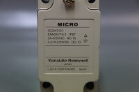 Micro Yamatake-Honeywell LJA10-15A11N-005 Endschalter...