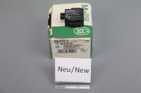 8x Kl&ouml;ckner Moeller 340B Lampenfassungselement unused