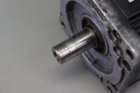 Indramat MAC093B-0-JS-3-C/130-A-0 Servomotor 3000 u/min Used defective