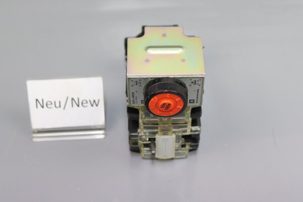 Telemecanique CA2-AS 24 CA2AS24 Time Delay Relay + CA2-AN2 Unused