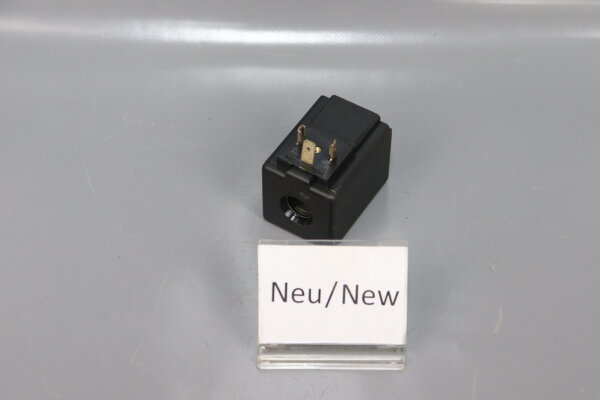 B&uuml;rkert 070534W 220V 50Hz 8W Magnetventil unused