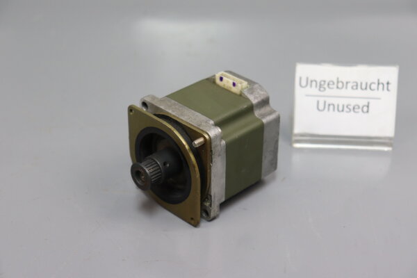 Japan Servo Co Ltd. KT60LM06-551 Schrittmotor Used