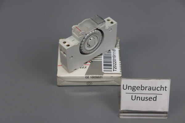 GE General Electric CLS S 11 D Zeitschaltuhr 372-310100 666111 Unused OVP