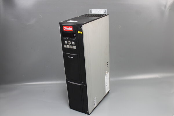 Danfoss MCD3000 Softstarter MCD3015-T5-B21-CV4 Defekt