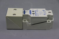 Telemecanique XS7 C40NC440 Induktiver N&auml;herungsschalter 12-48VDC Unused OVP