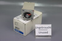 OMRON H2C-S TIMER 30s-30h 220VAC 50/60Hz Unused OVP