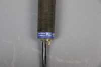 Telemecanique XS4P18MA230 N&auml;herungssensor 24-240V 5-200mA 5-300mA Unused