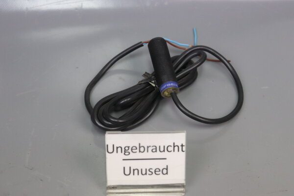 Telemecanique XS4P18MB230 N&auml;herungsschalter  24-240V 5-300mA Unused