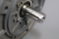 LENZE GST04-2MVCK071C42 Getriebemotor MDEMABR071-42 i=17,5 64Nm 2515U/min Used