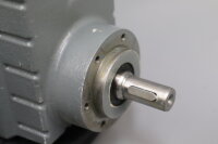 LENZE MDEMAXX063-12 Getriebemotor GST04-1M VCR 063C12 i=7,182 6Nm 2530U/min Used
