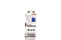 ABB Fehlerstrom-Schutzschalter F372-40/0,3 unused/OVP