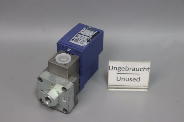 Telemecanique XMLC004B2S11 Druckschalter 4bar 58psi 400KPa 1,5A Unused