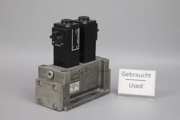 Bosch 0820007113 Wegeventil + 2xSp&uuml;le 1827414004 24V Used