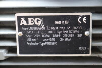Leybold Trivac D8B Drehschieber-Vakuumpumpe + Motor LN38066008 50Hz Used