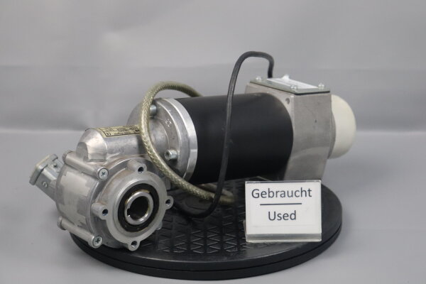 Lenze 13.121.55.5.2.9 Getriebemotor 0,95kW  i=25 SSN40-1MHCR Used