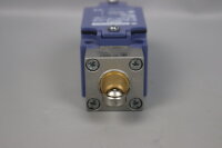 Telemecanique XCKJ Positionsschalter mit ZCKE67 240V 3A Type:4 6kV Unused