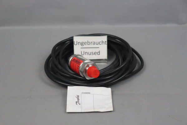 Danfoss 060G2059 Pressure Transmitter AKS 33 5m long 0-30bar 10-30Vdc Unused