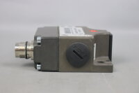Euchner SN02X12-732L-MC2122 N&auml;herungsschalter 24VDC Unused