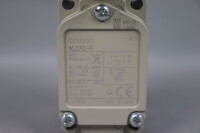 Omron WLCA2-G Limit Switch 13924Z5 AC-15 2A/250V DC-12 2A/48V Unused OVP