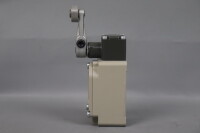 Omron WLCA2-G Limit Switch 13924Z5 AC-15 2A/250V DC-12 2A/48V Unused OVP