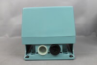 Telemecanipue XPE-M310 Fu&szlig;schalter mit Schutzhaube 500V Unused OVP