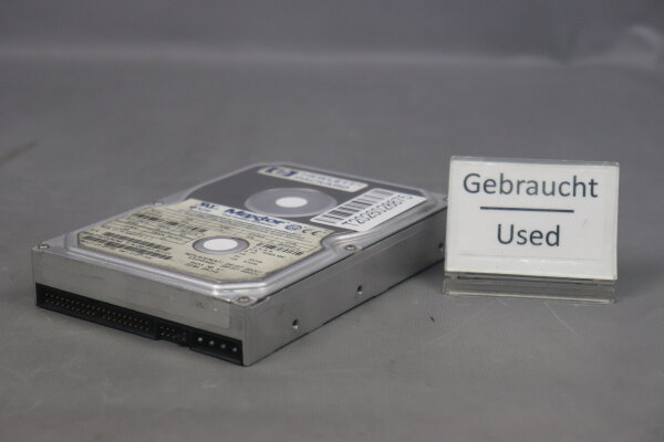 HP D8197-60101 Internal Hard Drive 8,4GB  90845D4 12V Used