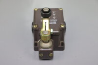 Schmersal UVH 432Y UV4H 432Y U2K 432Y 500-600V Unused
