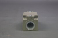 Omron D4B-4171N Endschalter 18317Z4N 2A 400V Unused OVP