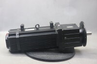 Lenze MDSKAIG090-22 Getriebemotor GST06-2A VCK 090C22 002 A 2,6kW  i=10 Used