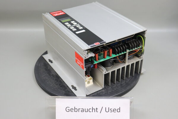 Danfoss VLT Type 3004 175H7246 Variable Speed Drive 380-415V used