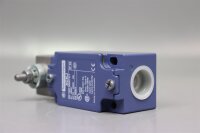 Telemecanique XCK-J404 + ZCK-04 Schalter unused