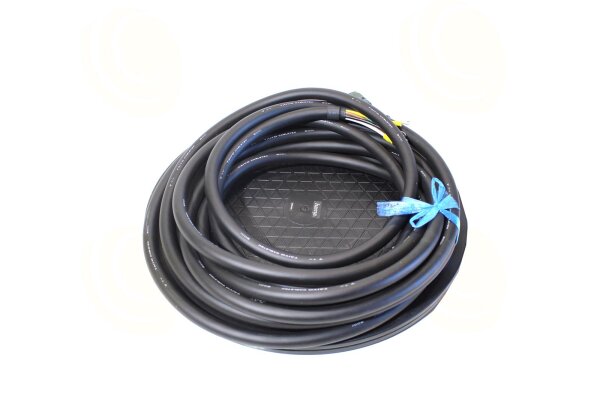 Omron R88A-CAUB010B Servo Motor Power Cable unused